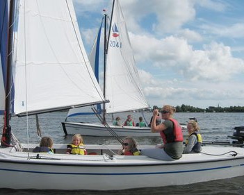 Polyvalken op het Sneekermeer