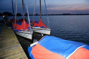 Valk huren in Friesland, slapen onder de dektent